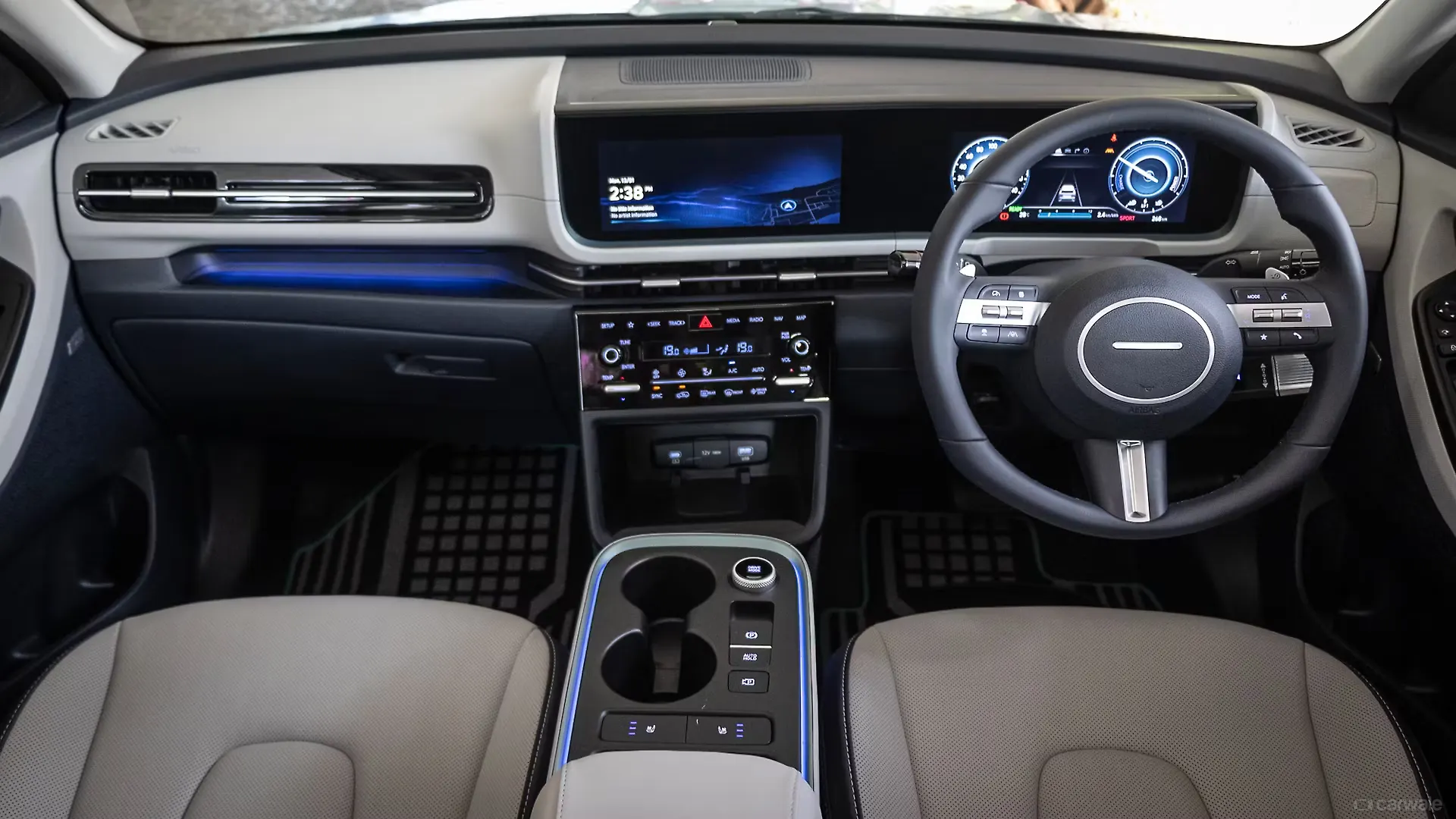HYUNDAI CRETA EV thumbnail 5