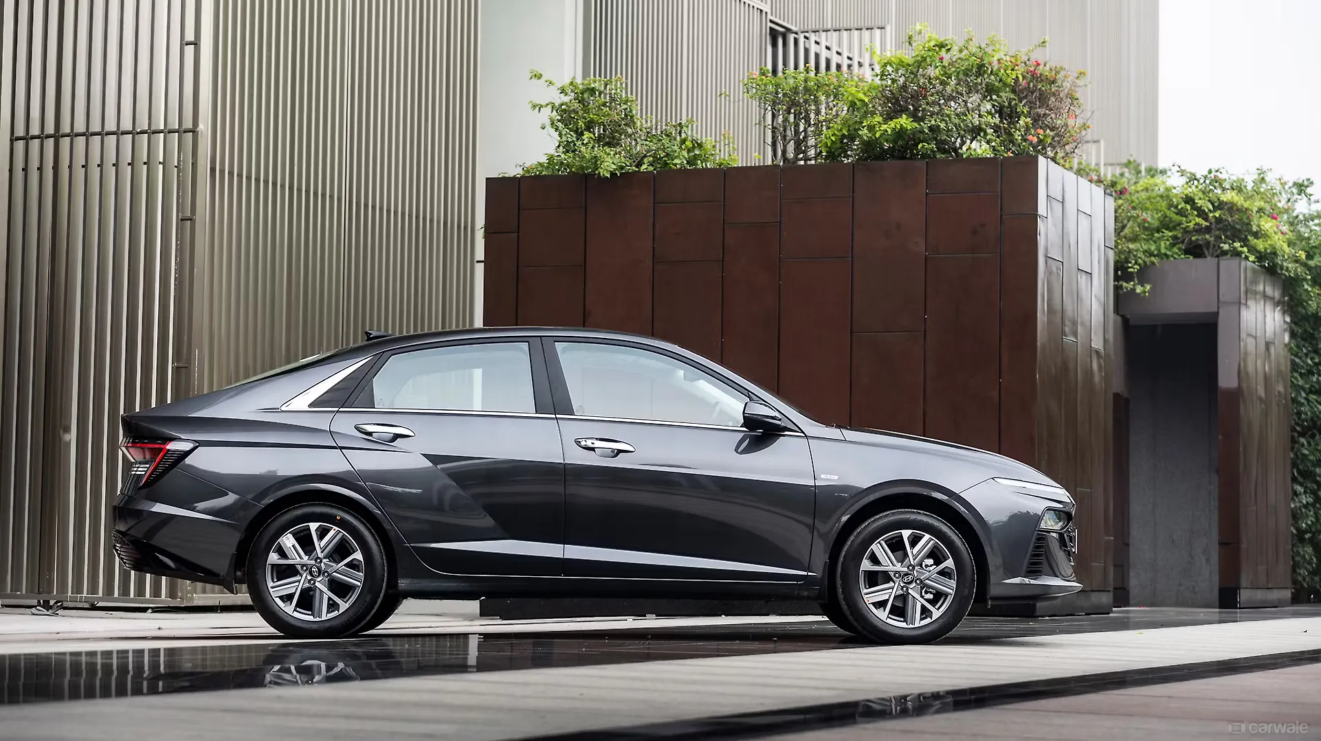 HYUNDAI VERNA thumbnail 4