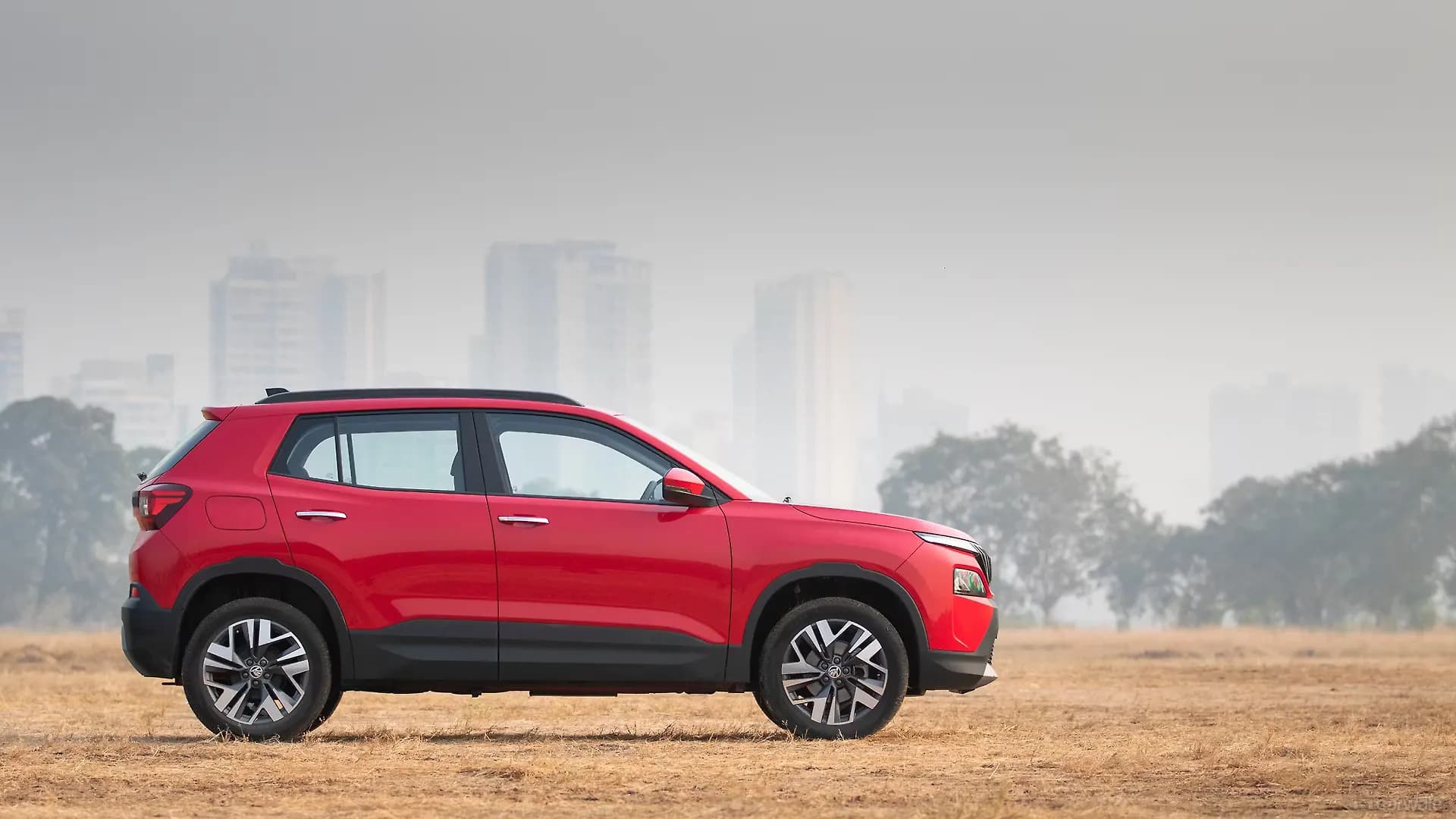 SKODA KYLAQ thumbnail 4