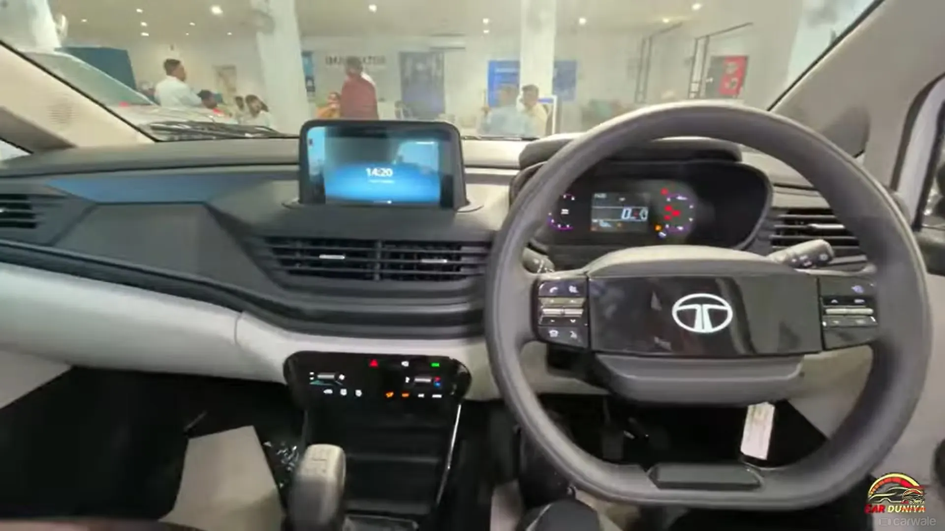TATA ALTROZ thumbnail 5